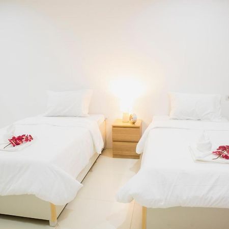 ตะวันแมนชั่น Apartment Ban Na Khua Екстериор снимка
