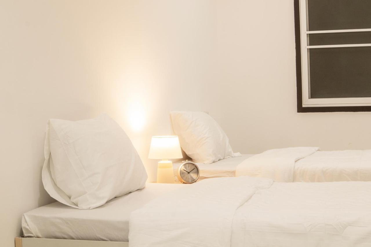 ตะวันแมนชั่น Apartment Ban Na Khua Екстериор снимка